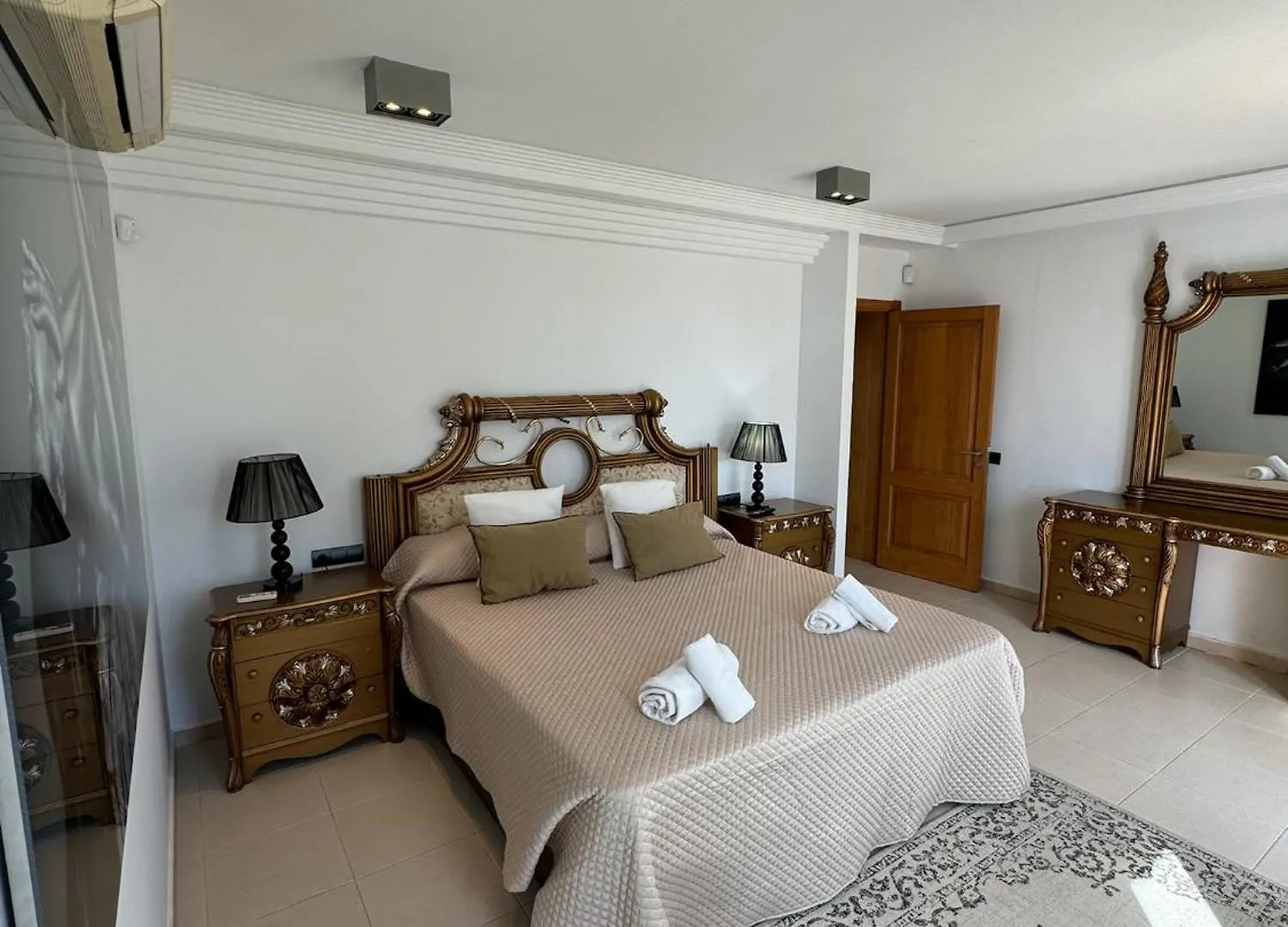 Villa Elisea Ибица 0*,